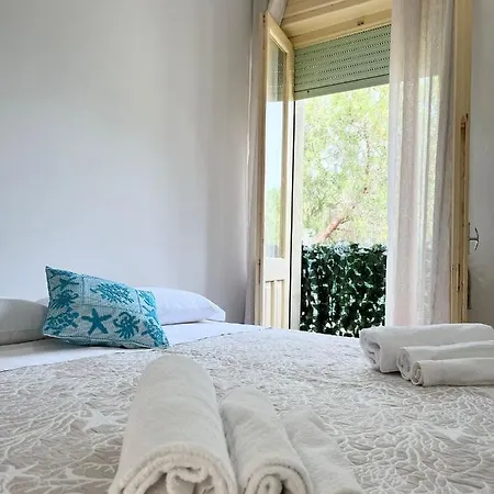 Apartment Wine Black Fronte Mare Iun R2882 *